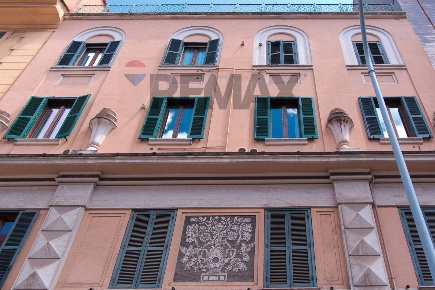 Foto Appartamento in Via Aosta, Roma Re di Roma di 74 m² con 3 locali