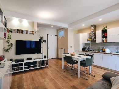 Foto Appartamento in Via Scandiana 7/A, Ferrara Centro Storico di 80 m²