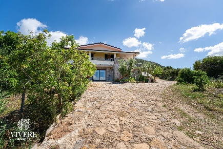 Foto Villa unifamiliare in Is Cogottis, Sant'Anna Arresi Centro di 264 m²