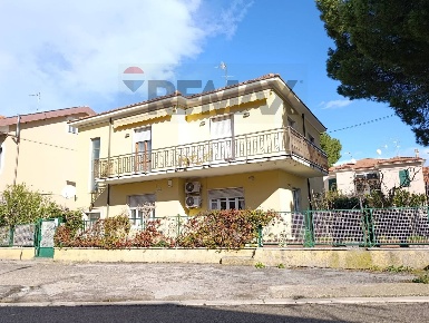Foto Case semi ndipendenti in Via Alento 60, Francavilla al Mare Centro