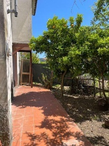 Foto Case semi ndipendenti a Arcola Romito Magra di 186 m² con 10 locali