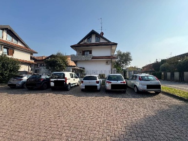 Foto Villa a schiera a Marnate di 180 m² con 4 locali in vendita
