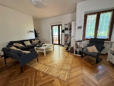 Foto Casa indipendente in via Alessandro Volta 6, Torre Pellice Centro