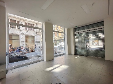 Foto Negozio a Bologna Centro Storico di 40 m² con 1 locali in affitto
