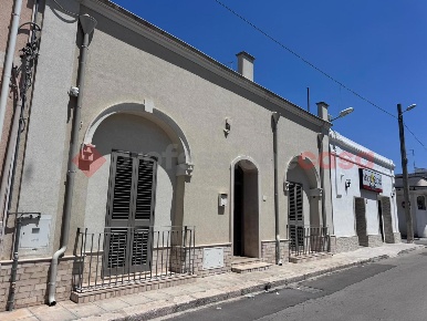 Foto Casa indipendente in Via TRIESTE 49, Pulsano Centro di 121 m²