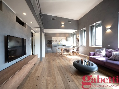 Foto Appartamento in Via Pietro Valdo 1, Milano Crescenzago di 79 m²