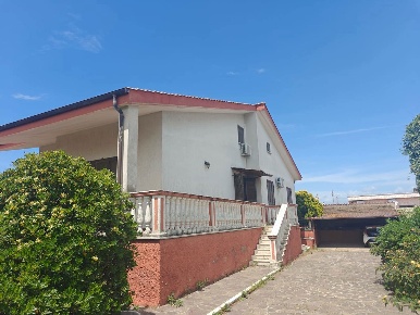 Foto Villa singola in Via dei Nautili 70, Fiumicino Focene di 310 m²