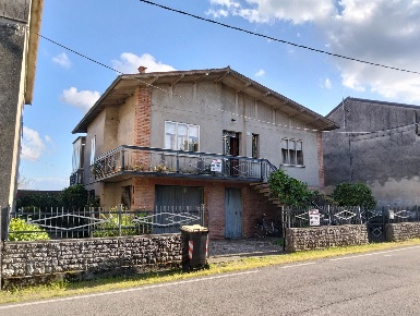 Foto Casa indipendente in Via COSTA DI ROVIGO - via Marconi 14, di 160 m²