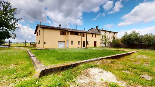 Foto Case semi ndipendenti in Frazione Beroide 149, Spoleto San Giacomo