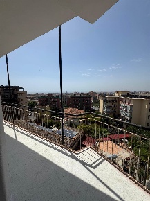 Foto Appartamento in Via Claudio Claudiano 8, Catania di 40 m² con 2 locali