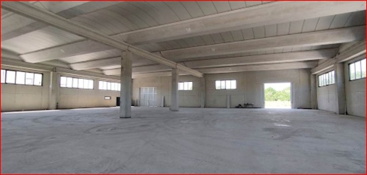 Foto Locale commerciale a San Vitaliano Cis di 1300 m² con 1 locali