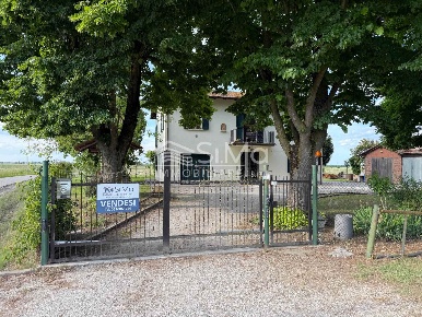 Foto Villa unifamiliare in Via Alpa 25, Castello d'Argile di 183 m²