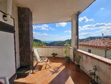 Foto Appartamento a Salerno Giovi Bartolomeo - Giovi Altimare di 120 m²