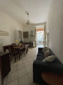 Foto Appartamento in Via Duomo 184, Napoli Centro Storico di 90 m²