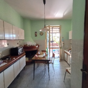 Foto Villa bifamiliare in Via Salicello, Castelnuovo Magra di 250 m²