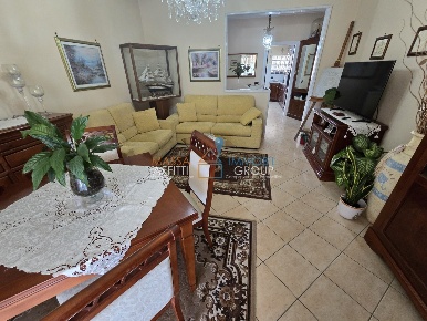 Foto Attico in Via XXIV Maggio 8B, Massa Avenza di 129 m² con 6 locali