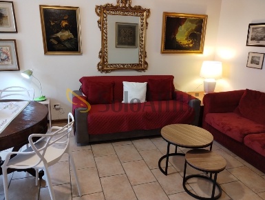 Foto Appartamento in Via Giovanni Fabbroni, Firenze di 70 m² con 3 locali