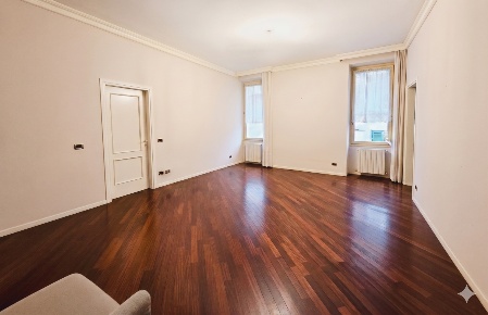 Foto Appartamento in Corso Martiri della Libertà, Brescia di 175 m²
