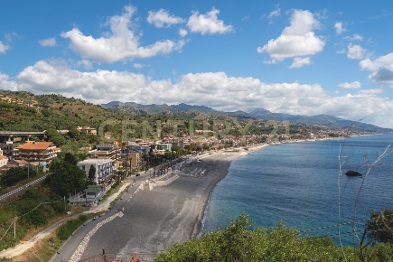 Foto Appartamento in Via Lungomare 2, Sant'Alessio Siculo di 51 m²