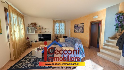 Foto Casa indipendente a Cerreto Guidi di 130 m² con 7 locali in vendita