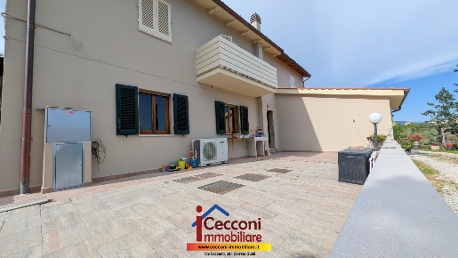 Foto Appartamento a Cerreto Guidi Centro di 110 m² con 4 locali in vendita
