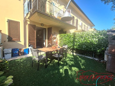 Foto Villa a schiera a Altopascio Altopascio Centro di 110 m² con 4 locali