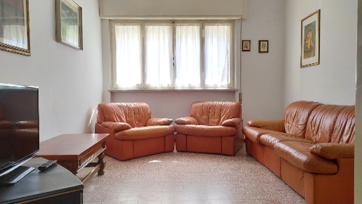 Foto Appartamento a Camaiore Lido di Camaiore di 100 m² con 5 locali