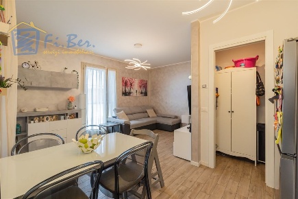 Foto Appartamento in Via Roma, Pioltello Centro di 110 m² con 4 locali