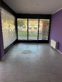 Foto Negozio a Santo Stefano Ticino di 75 m² con 1 locali in affitto