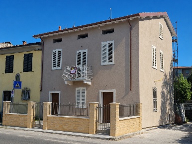 Foto Appartamento a Lucca di 70 m² con 4 locali in vendita