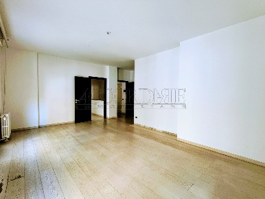 Foto Ufficio in Via Altinate 52, Padova Santa Sofia - Altinate di 130 m²