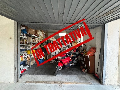 Foto Posti auto in Via Ischia, Genova Oregina di 22 m² con 1 locali
