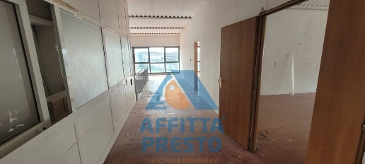 Foto Laboratorio a Casciana Terme Lari di 224 m² in vendita