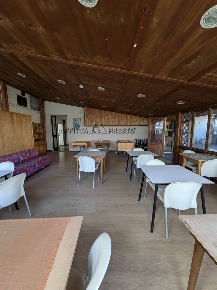 Foto Attività commerciale a Castel Bolognese di 300 m² con 6 locali