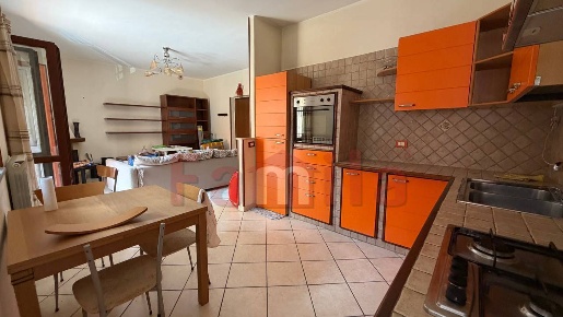 Foto Appartamento a Sirignano di 90 m² con 3 locali in vendita
