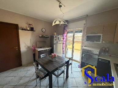 Foto Appartamento in VIA RE DI PUGLIA, Santa Maria Capua Vetere di 100 m²