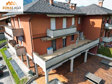 Foto Appartamento in Via Antonio Gramsci 5, Pisogne Centro di 150 m²