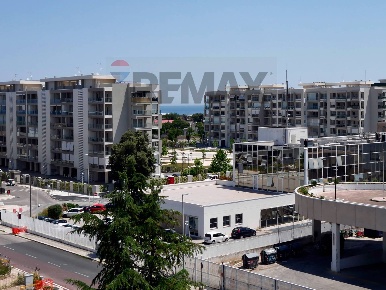Foto Appartamento in Via Francesco Pascazio 1, Bari Japigia di 141 m²