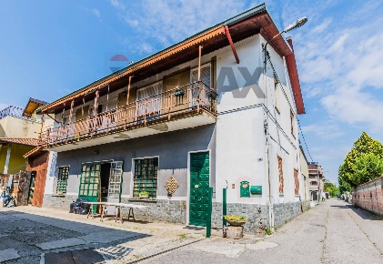 Foto Laboratorio in VIA DEL FIORDALISO 13, Busto Arsizio di 240 m²