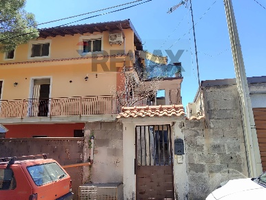 Foto Appartamento in Corso Indipendenza 2, Belpasso di 116 m² con 4 locali