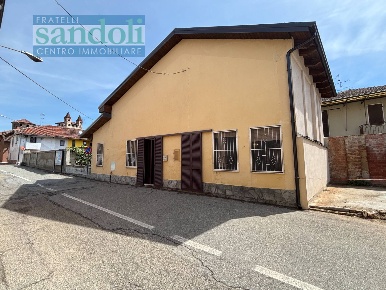 Foto Casa indipendente in Via Cantù Darra, Prarolo di 83 m² con 2 locali