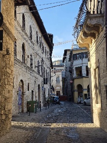 Foto Appartamento a Ascoli Piceno di 240 m² con 5 locali in vendita