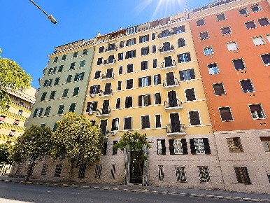 Foto Appartamento in Via Alfredo Baccarini, Roma Appio Latino di 59 m²