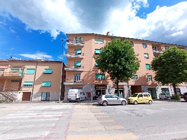 Foto Appartamento in VIALE XIII LUGLIO, Fabriano Centro di 72 m² in vendita