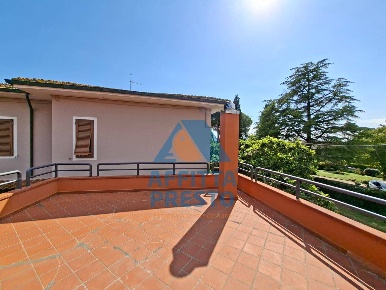 Foto Appartamento a Empoli di 70 m² con 3 locali in affitto