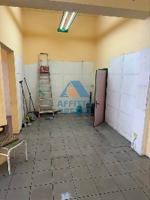 Foto Negozio a Capraia e Limite di 90 m² in vendita