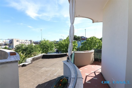 Foto Appartamento a Rimini Miramare - Rivazzurra di 127 m² con 5 locali