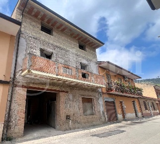 Foto Casa indipendente in Giacomo Leopardi, Calvi Risorta di 200 m²