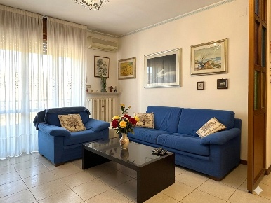 Foto Appartamento in Via ADRIA Via Po 0, Adria Centro di 90 m² con 4 locali