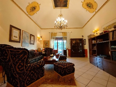 Foto Casa indipendente a Ragusa Ibla di 180 m² con 5 locali in vendita